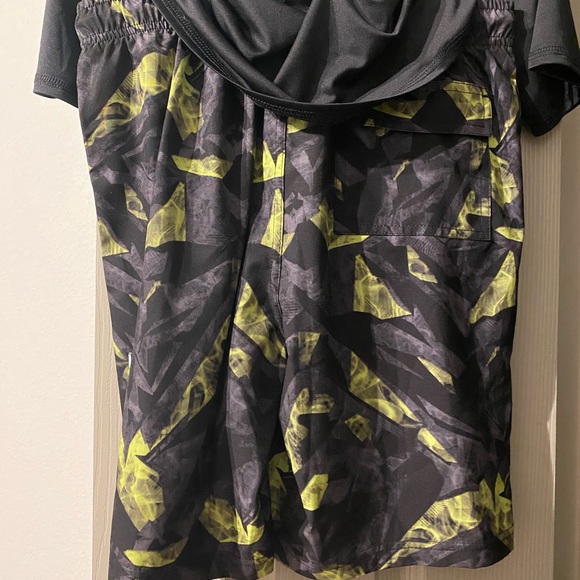 Spyder Youth boys 2-Piece Rash Guard swim XL - Picture 9 of 9